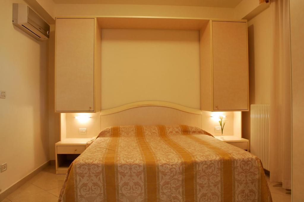 Residence Olimpo Rimini Chambre photo